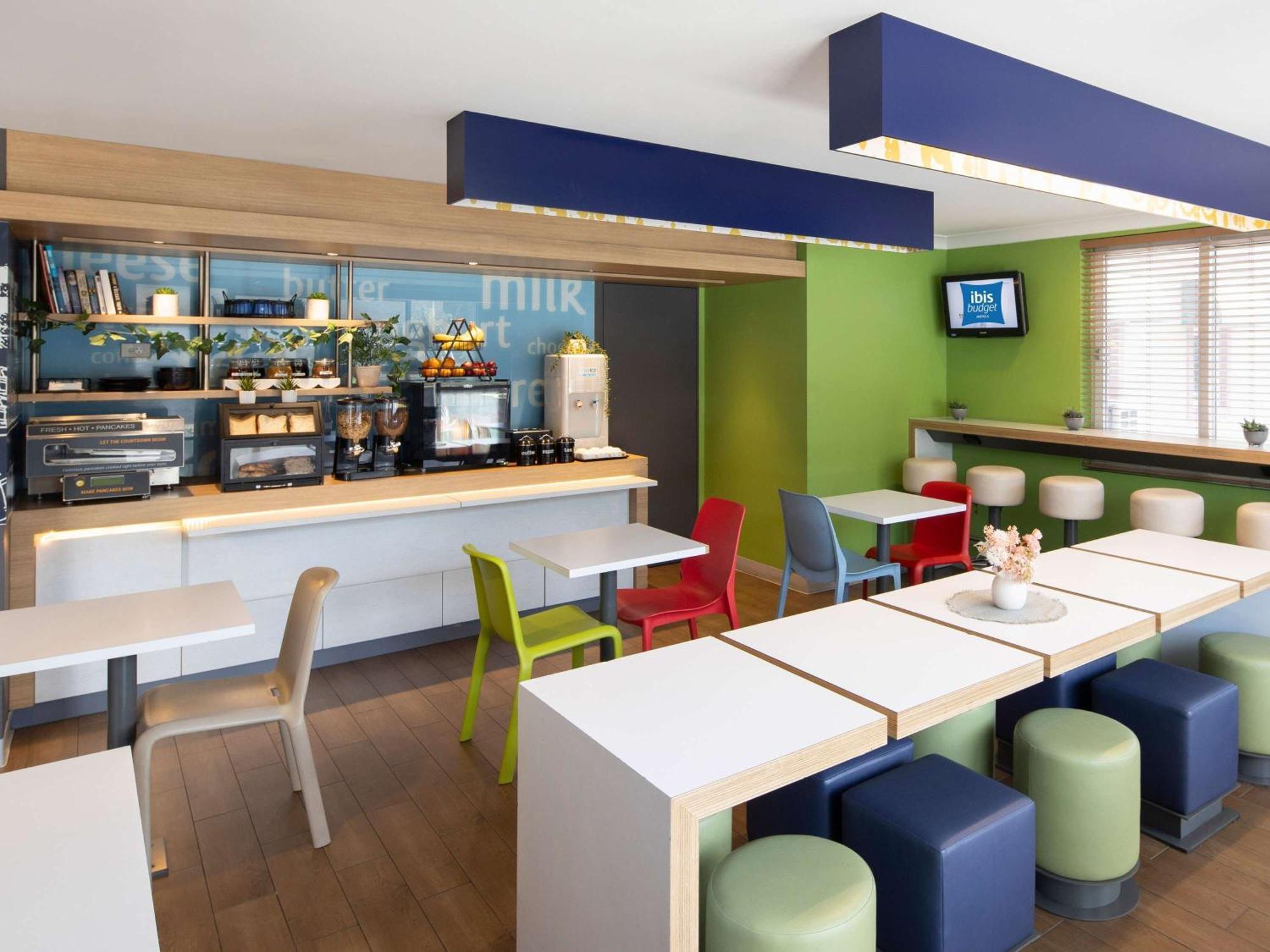 Ibis Budget - Casula Liverpool Eksteriør bilde