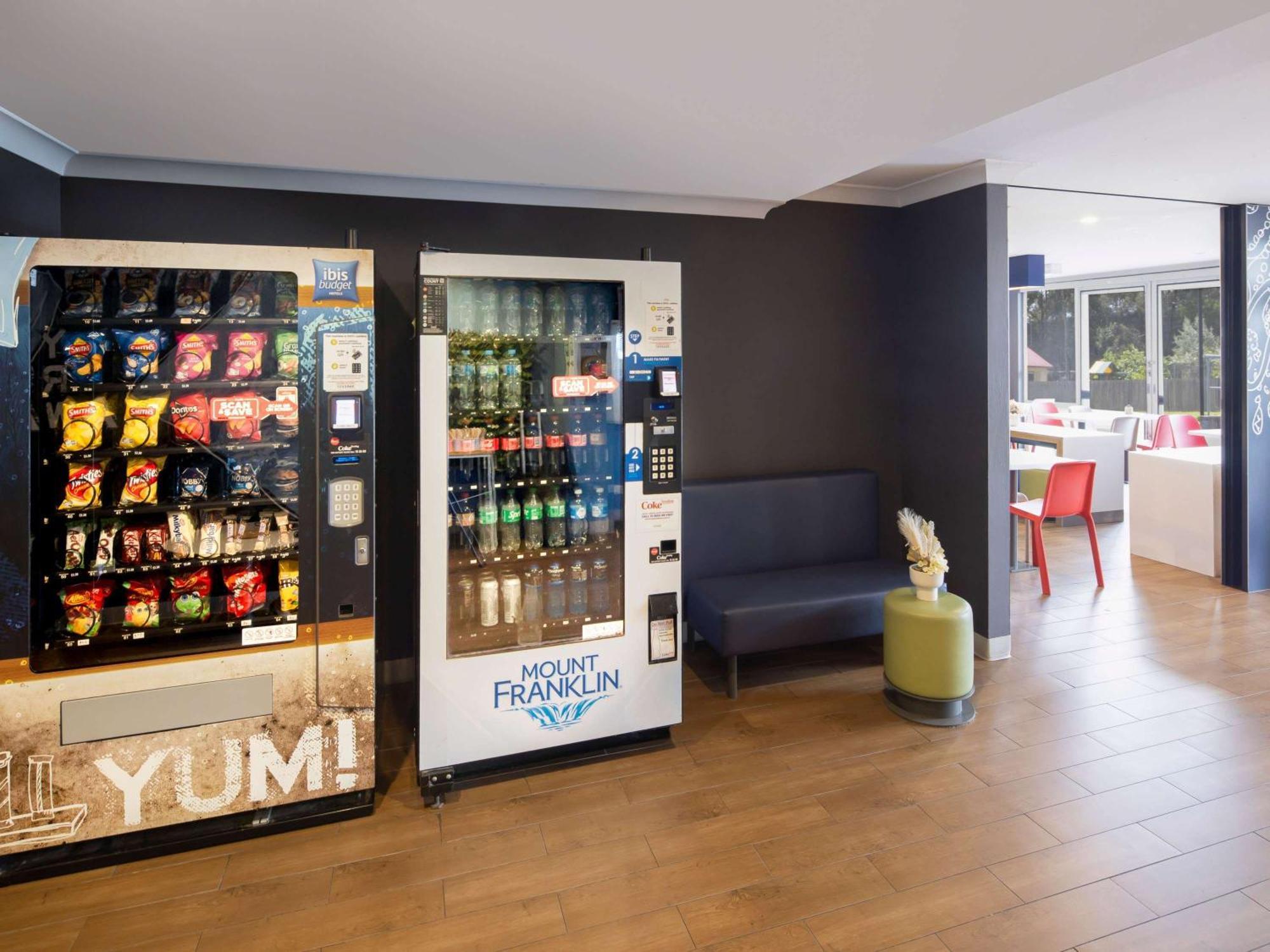 Ibis Budget - Casula Liverpool Eksteriør bilde