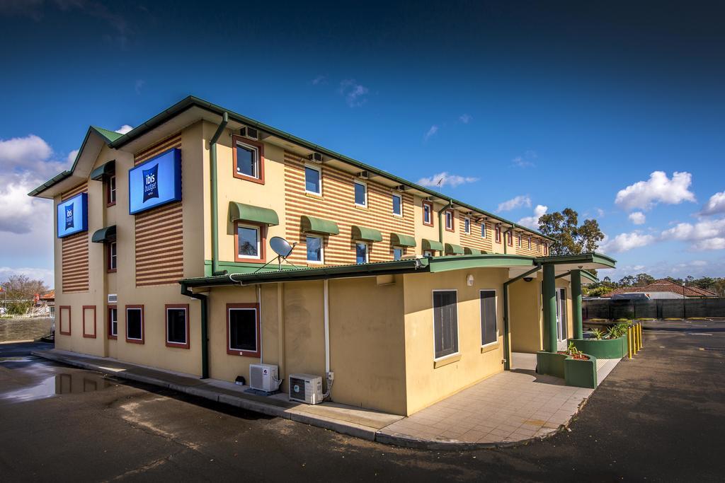 Ibis Budget - Casula Liverpool Eksteriør bilde