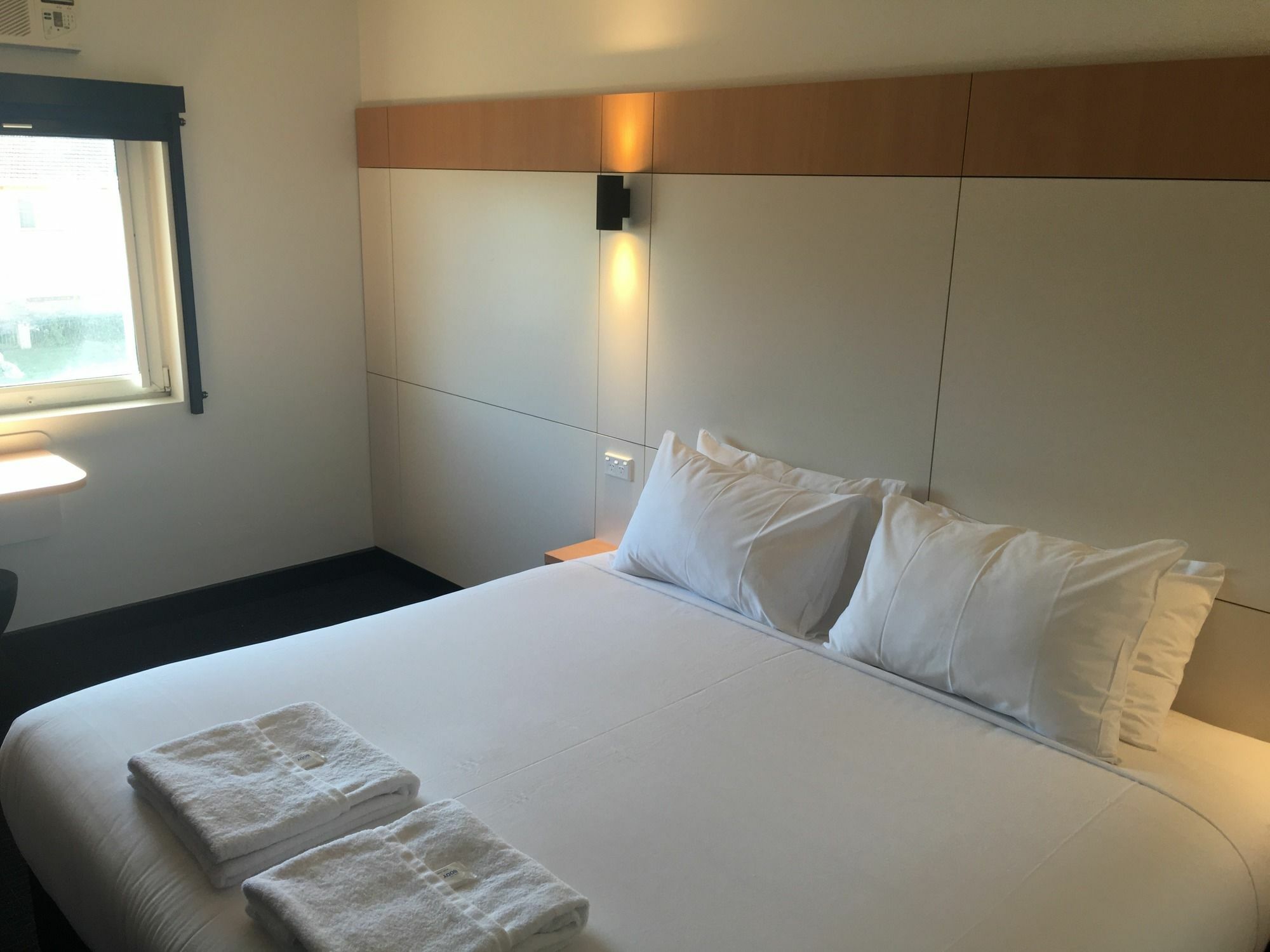 Ibis Budget - Casula Liverpool Eksteriør bilde
