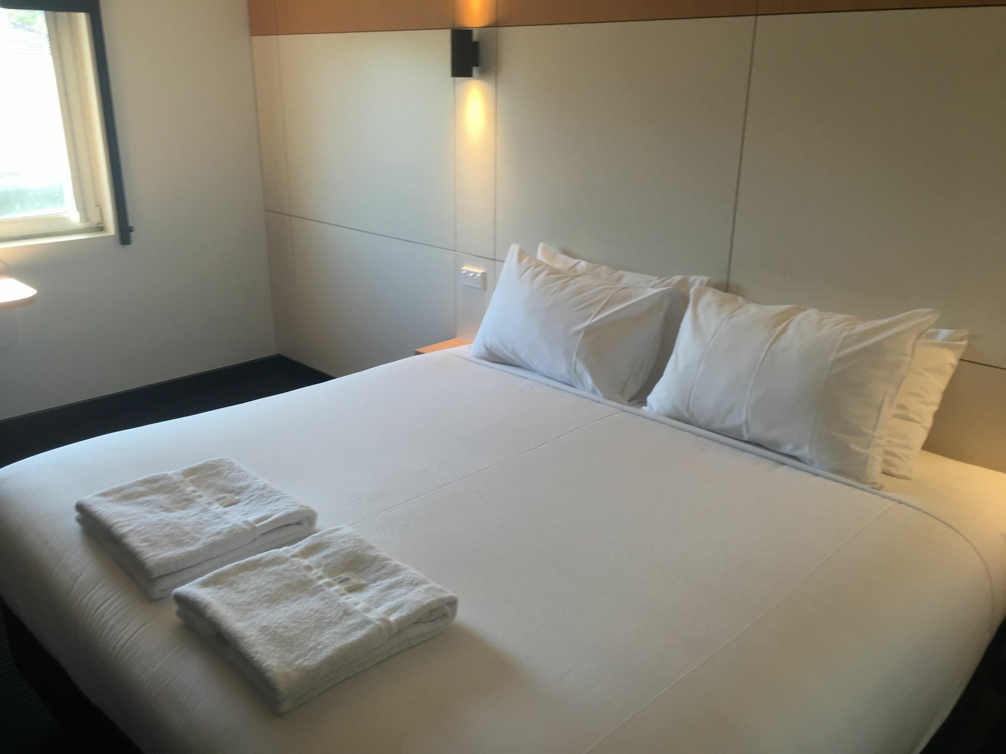 Ibis Budget - Casula Liverpool Eksteriør bilde