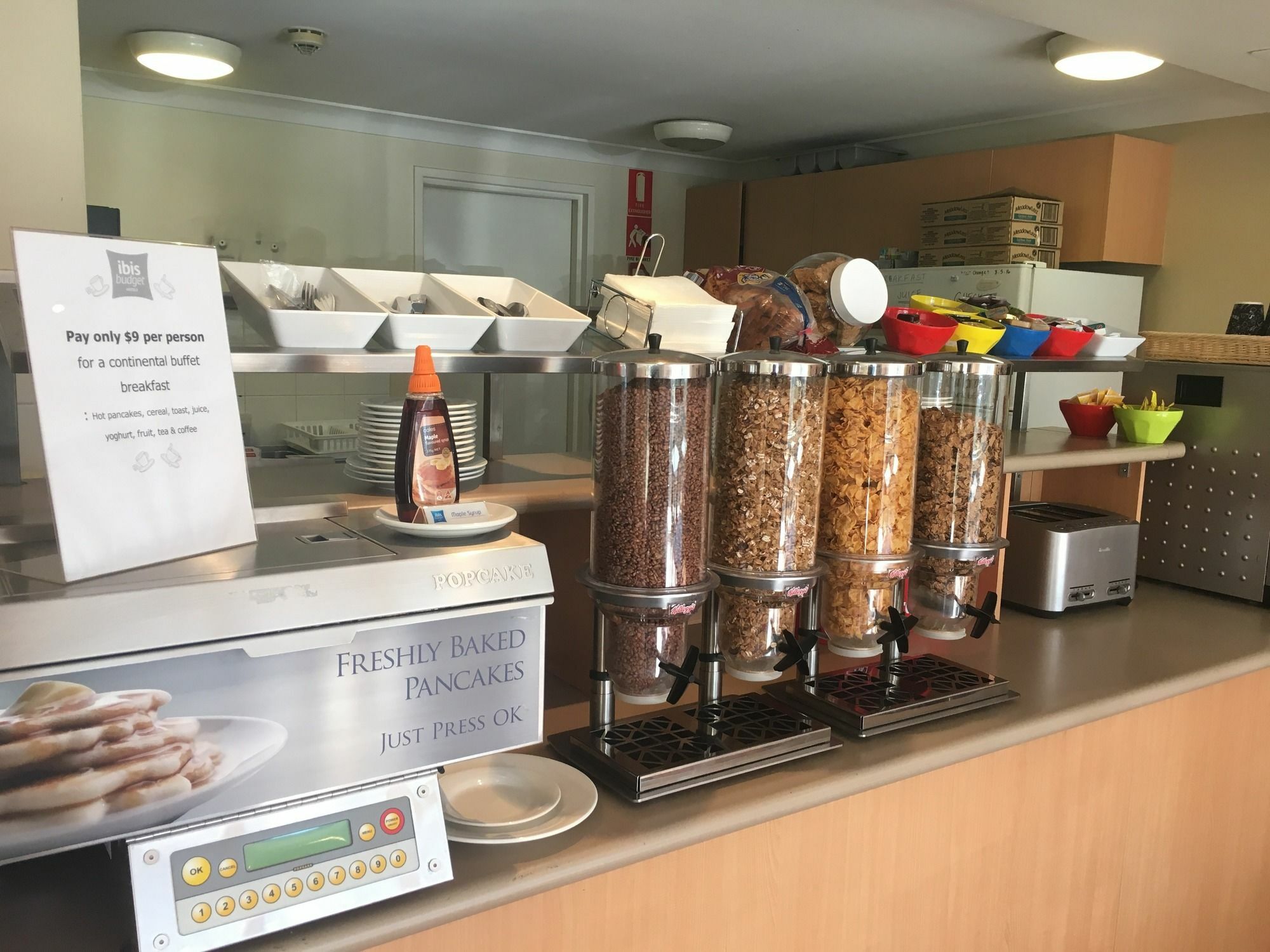 Ibis Budget - Casula Liverpool Eksteriør bilde