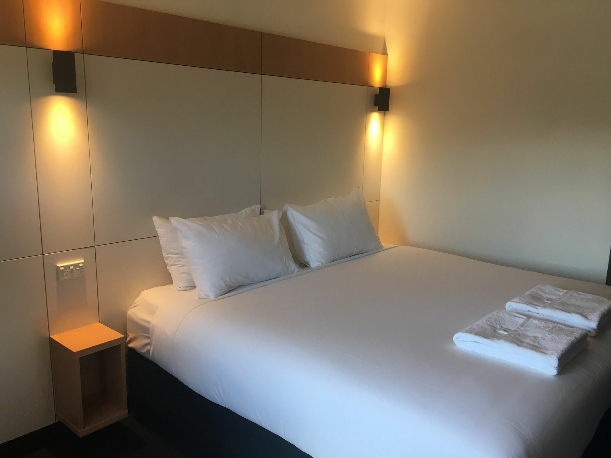 Ibis Budget - Casula Liverpool Eksteriør bilde